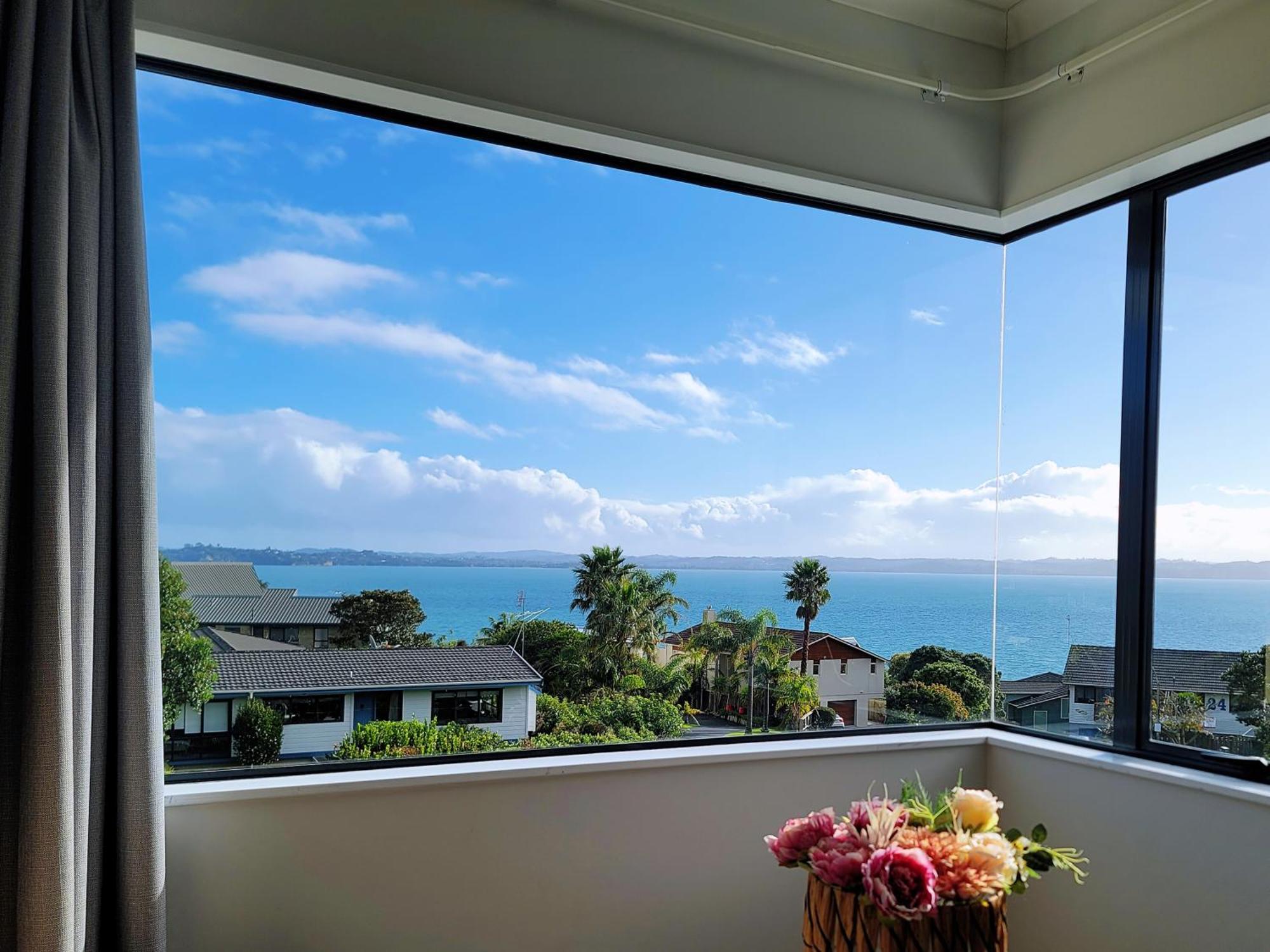 Sea View 5 Bedroom House Villa *