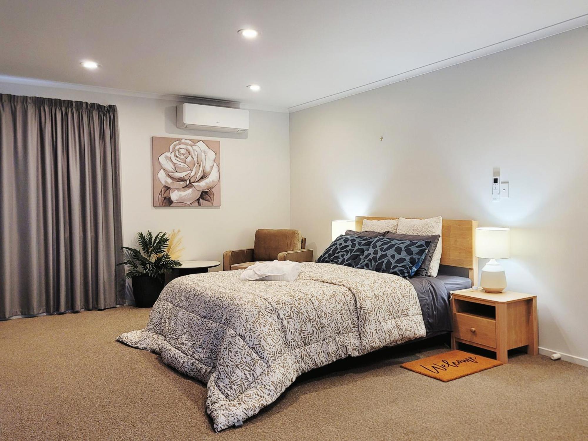 Sea View 5 Bedroom House Villa